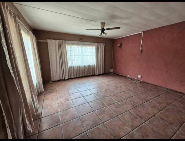 4 BEDROOM HOUSE FOR SALE IN PRIMROSE